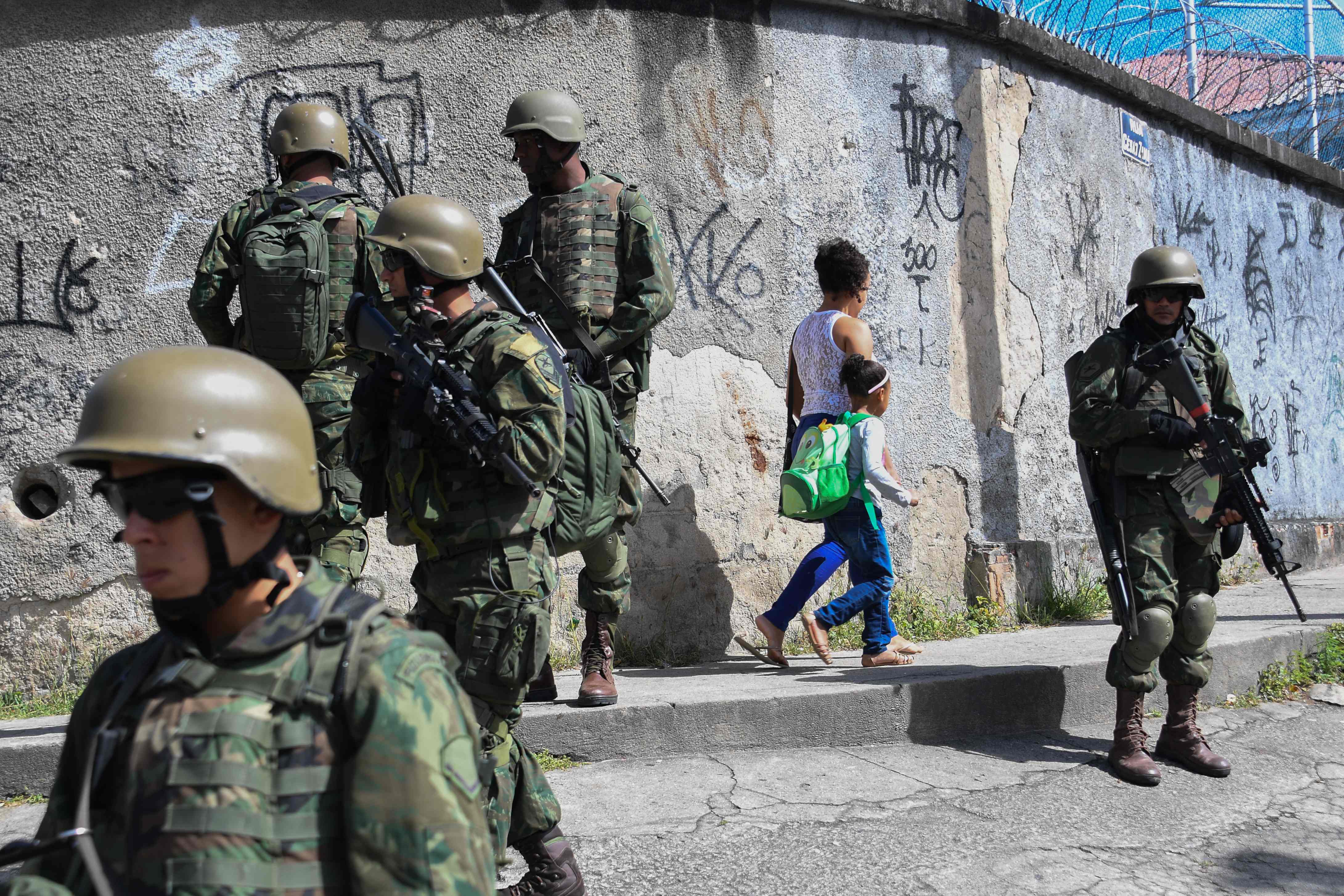 حملة ضد عصابات السطو المسلح فى عشوائيات البرازيل