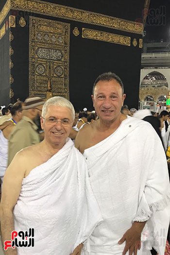 الخطيب بملابس الإحرام