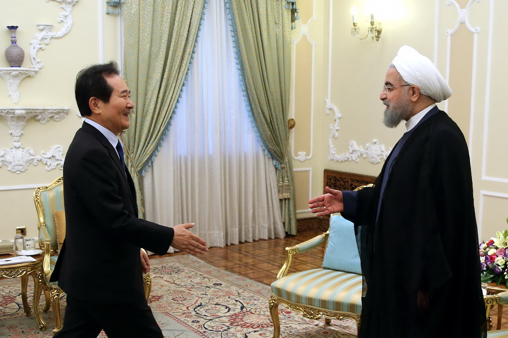 استقبال روحانى لرئيس الجمعية الوطنية لكوريا الجنوبية