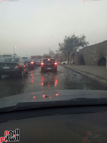كثافات مرورية بسبب كسر ماسورة (2)