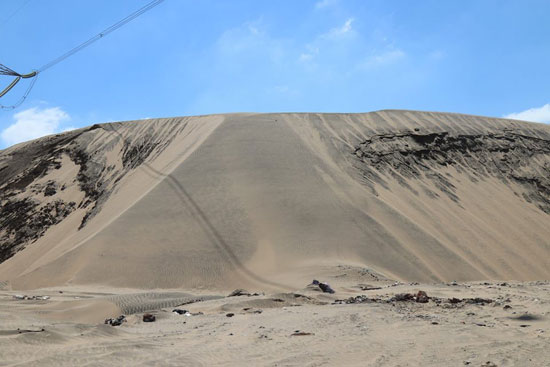  الرمال السوداء التى سيتم استغلالها خلال مشروع قومي
