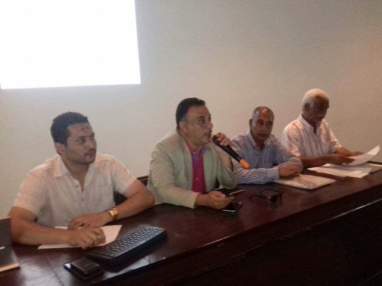  وكيل تضامن الأقصر يبحث خطط مراجعة معاشات الضمان لـ58 ألف أسرة بالمحافظة