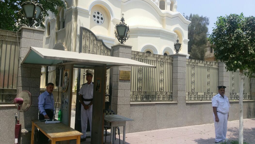 مدير أمن القاهرة يتفقد تأمين كنيسة العذراء  (11)