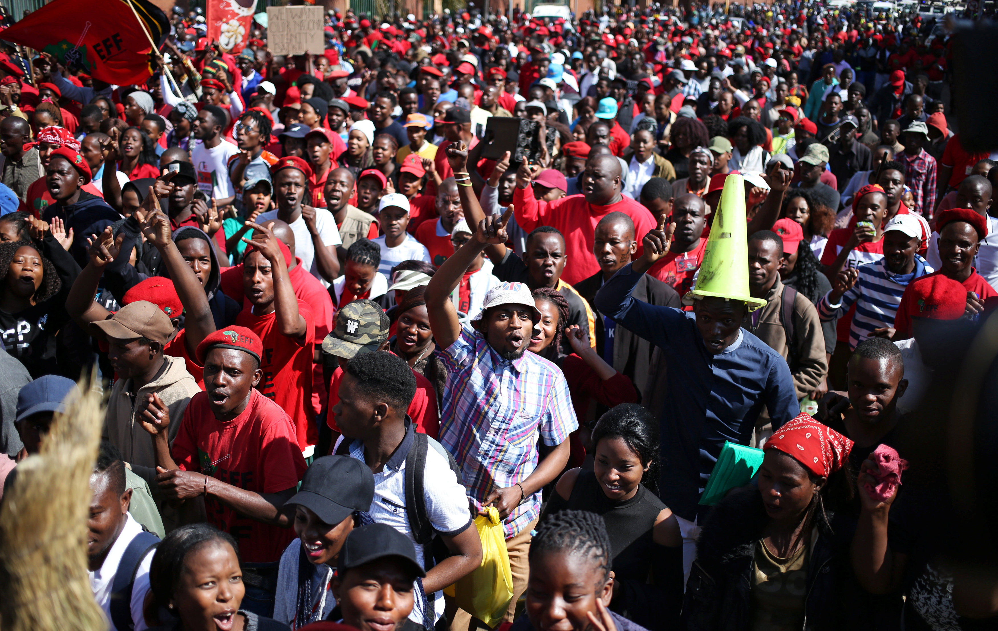 مظاهرات ضد الرئيس زوما