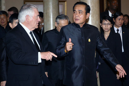 تيلرسون-يتحدث-إلى-رئيس-الوزراء-التايلاندي