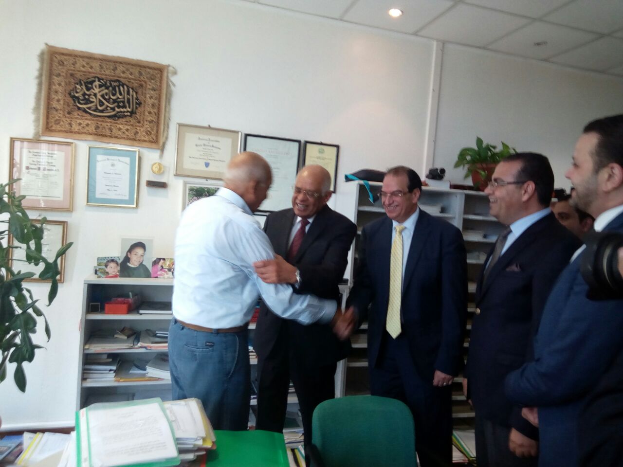 الدكتور على عبد العال رئيس مجلس النواب والدكتور محمد غنيم رائد زراعة الكلى