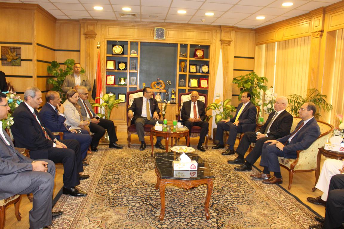 الدكتور على عبد العال رئيس مجلس النواب فى جامعة المنصورة