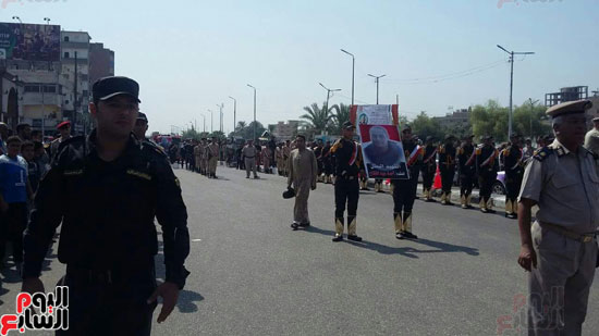 جنازة-العسكرية-للشهيد-احمد-عبد-الفتاح-بقنا-(2)