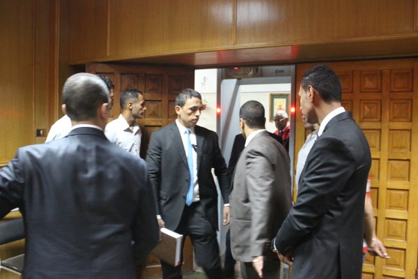 الدكتور على عبد العال رئيس مجلس النواب فى جامعه المنصوره لمناقشه رسالة دكتوراة (2)