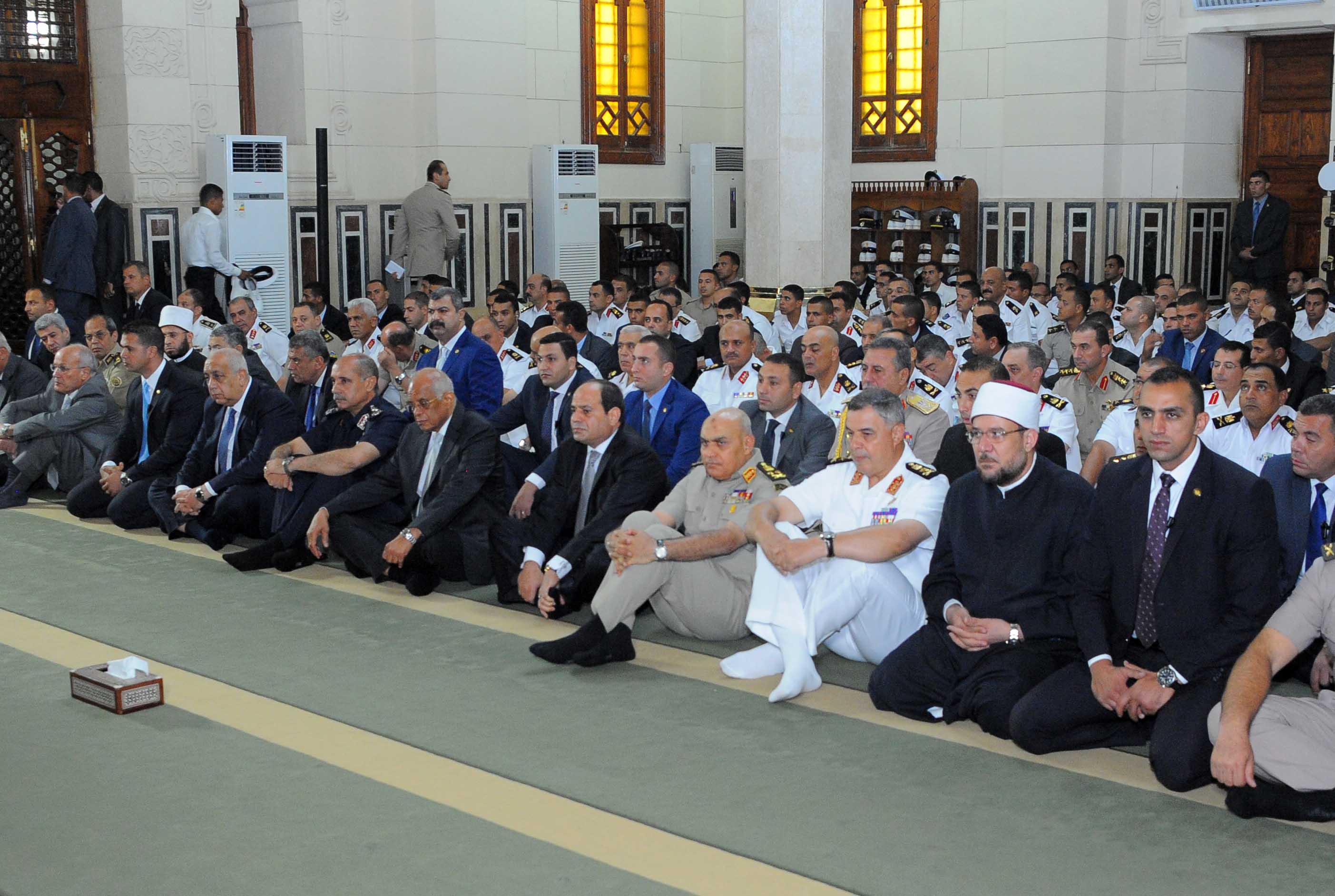 الرئيس السيسى وكبار رجال الدولة يؤدون صلاة عيد الأضحى المبارك (1)