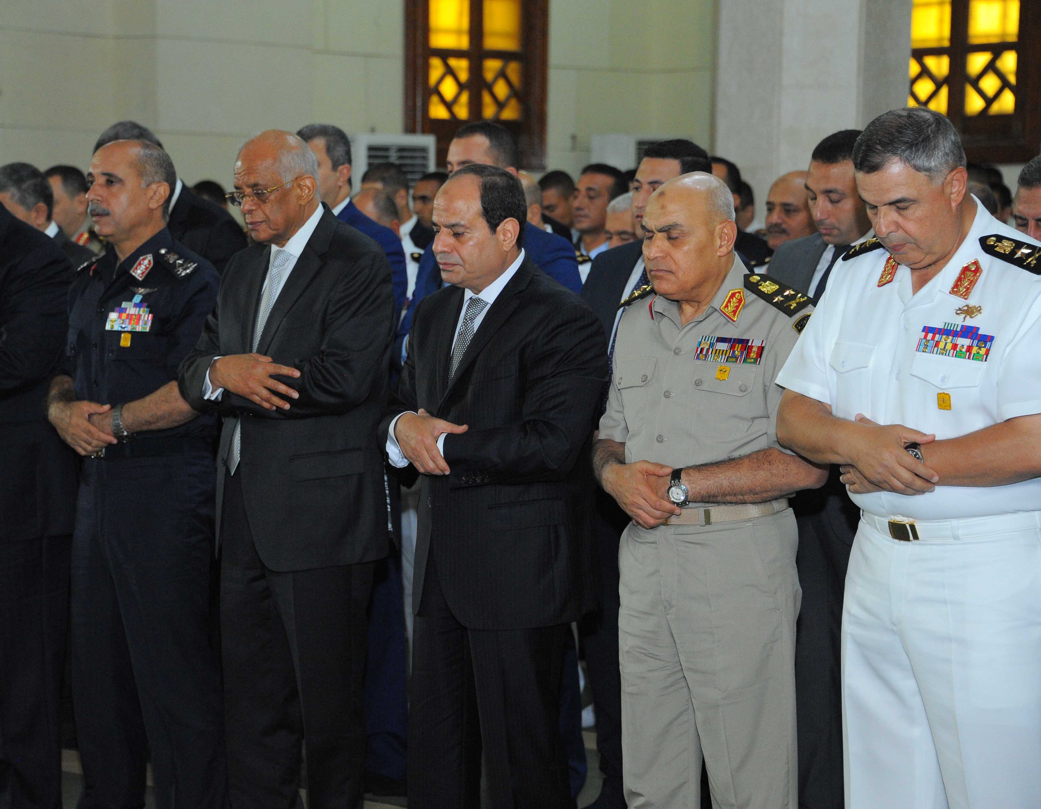 الرئيس السيسى وكبار رجال الدولة يؤدون صلاة عيد الأضحى المبارك (5)