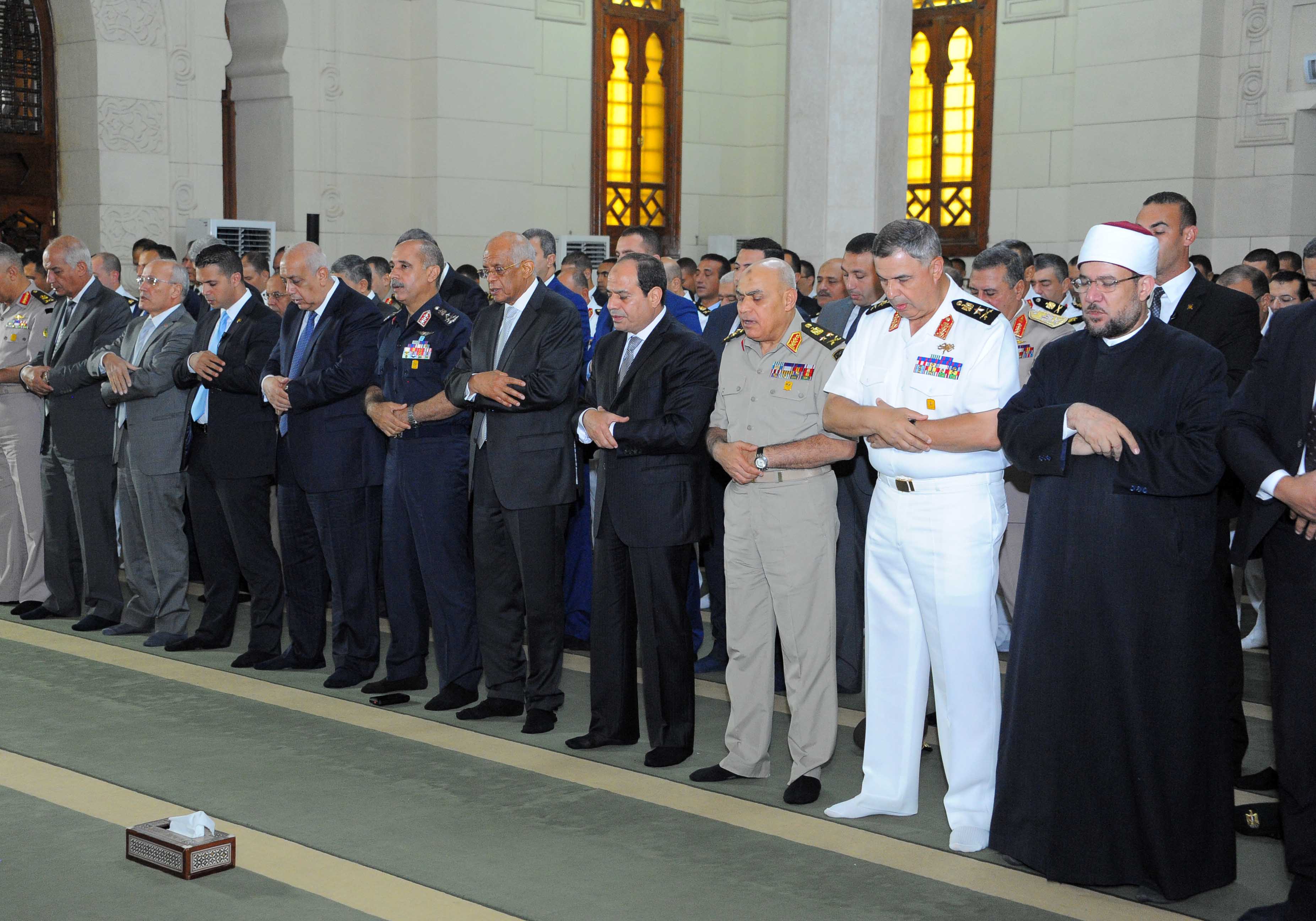 الرئيس السيسى وكبار رجال الدولة يؤدون صلاة عيد الأضحى المبارك (4)