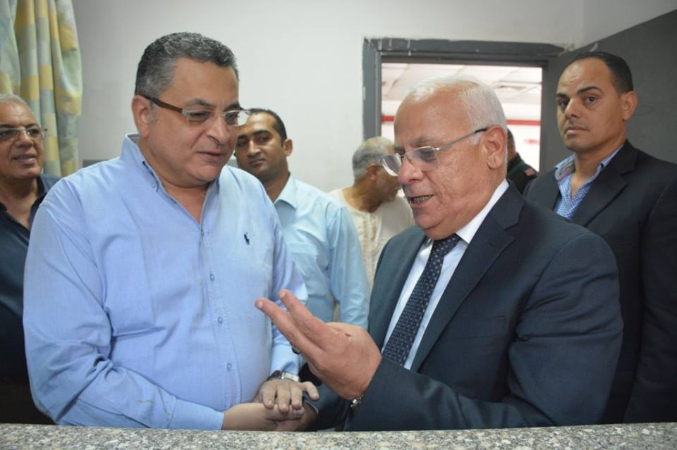 ..محافظ بورسعيد يتابع سير العمل بالمستشفيات  (4)