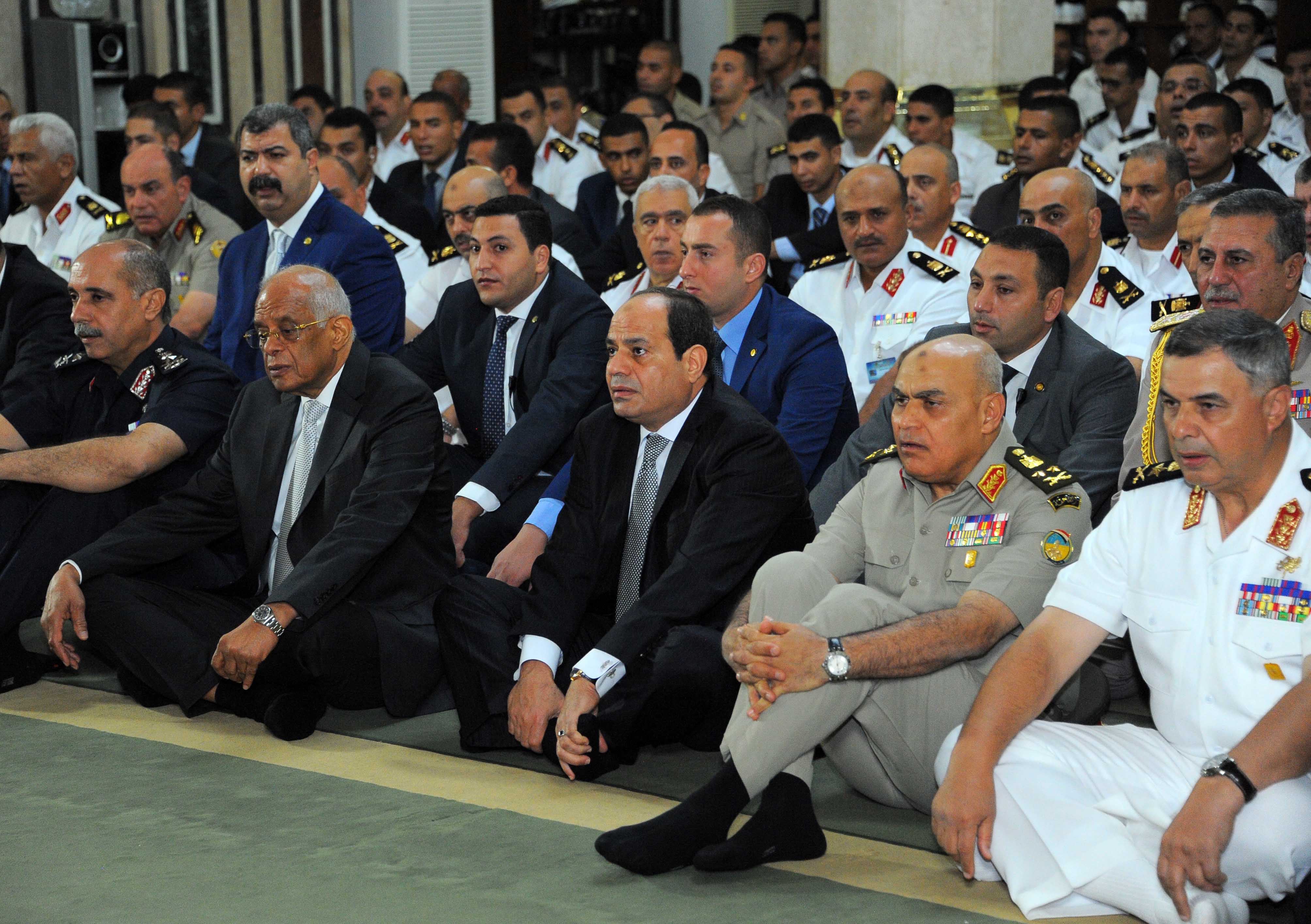 الرئيس السيسى وكبار رجال الدولة يؤدون صلاة عيد الأضحى المبارك (2)
