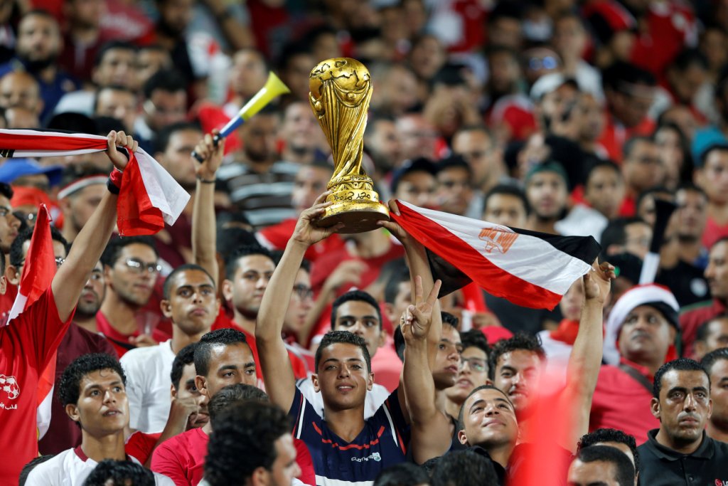 جماهير مصر تنتظر بطاقة التأهل للمونديال