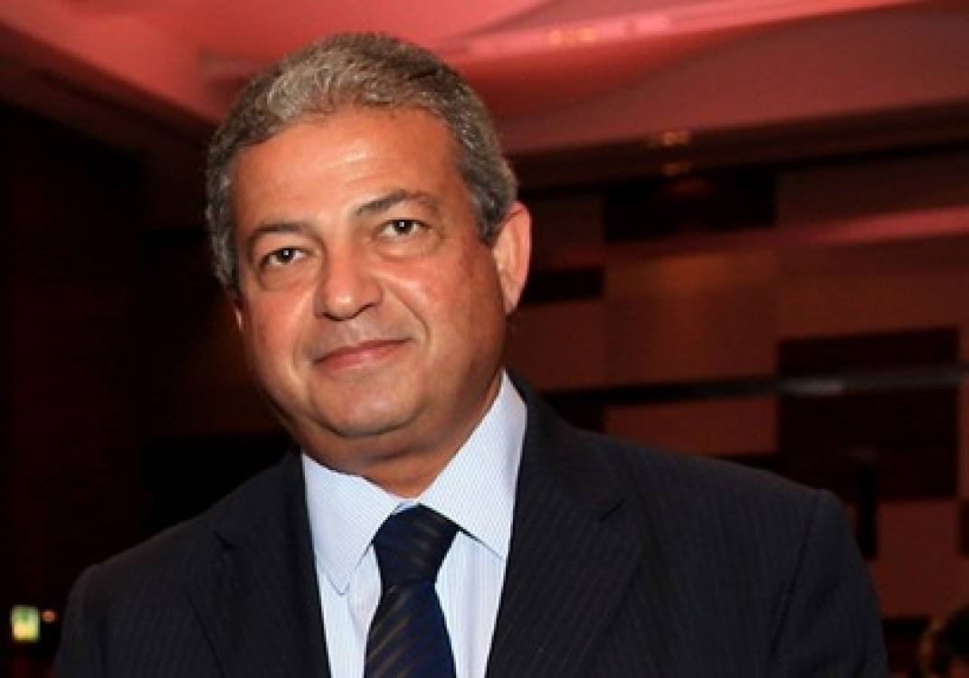 خالد عبد العزيز
