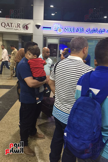 تأجيل غير مسبب لرحلات المصرية للطيران.. والركاب يستغيثون بشرطة السياحة (3)