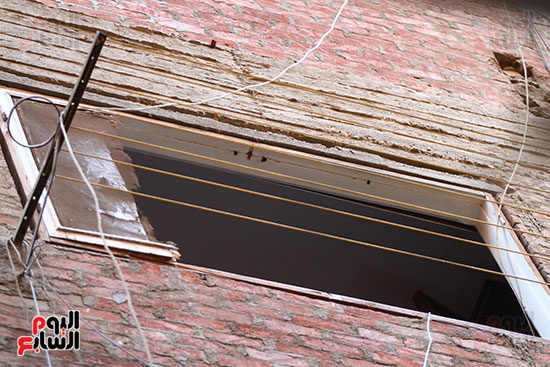 اثار مداهمه الارهاب فى ارض اللوا (7)