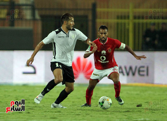 الأهلى تعادل مع الطلائع