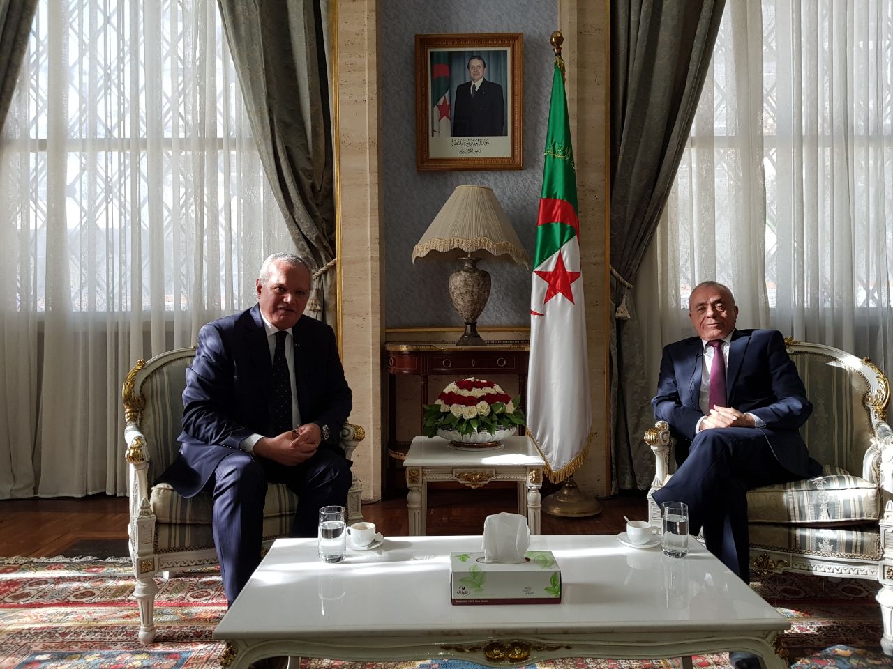 العرابى يلتقى رئيس البرلمان الجزائرى (3)