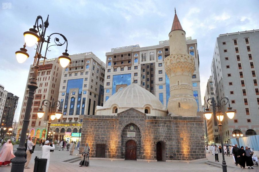 مسجد أبو بكر الصديق بالمدينة المنورة