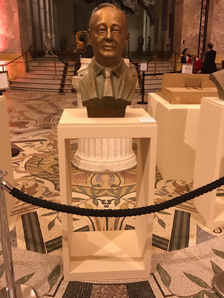 المستنسخات الأثرية و (2)