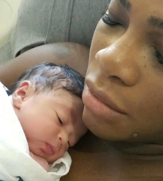 سيرينا وليامز تنشر الصور الأولى لمولودتها ألكسيس