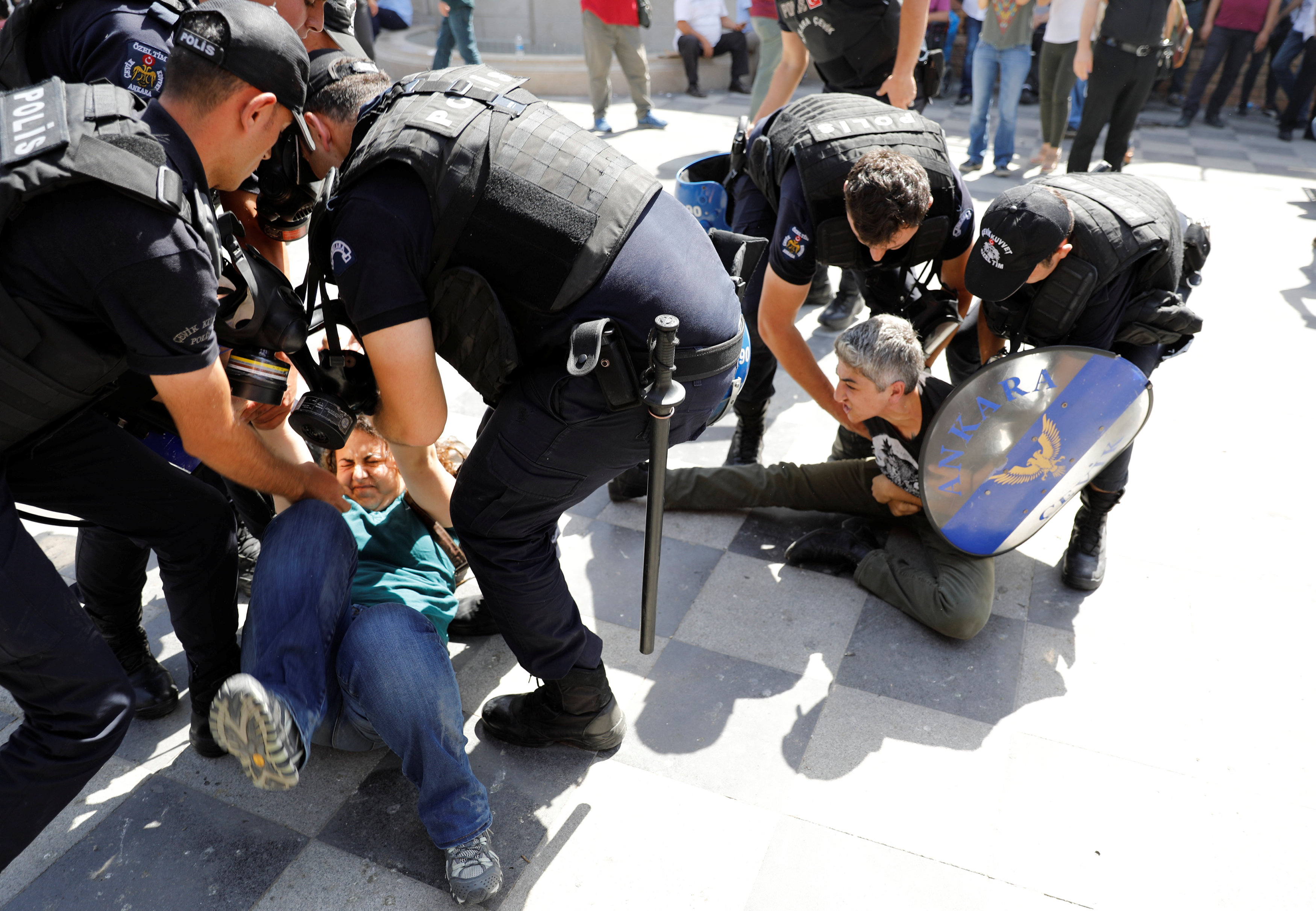 اعتداء شرطة أردوغان على المتظاهرين