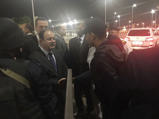 وزير الداخلية يجرى جولة تفقدية بمطار شرم الشيخ لتأمين مؤتمر الشمول المالى (6)