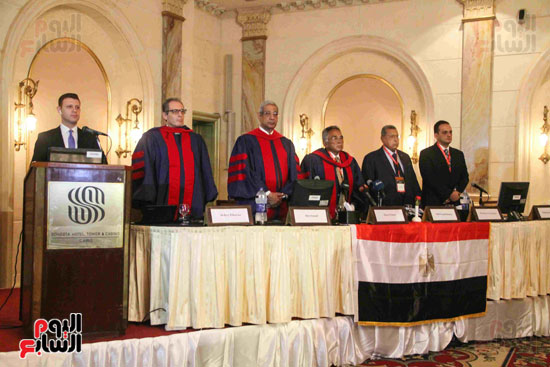 المؤتمر السنوى السادس لكلية الجراحين (1)