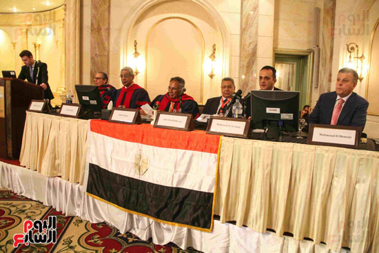 المؤتمر السنوى السادس لكلية الجراحين (9)