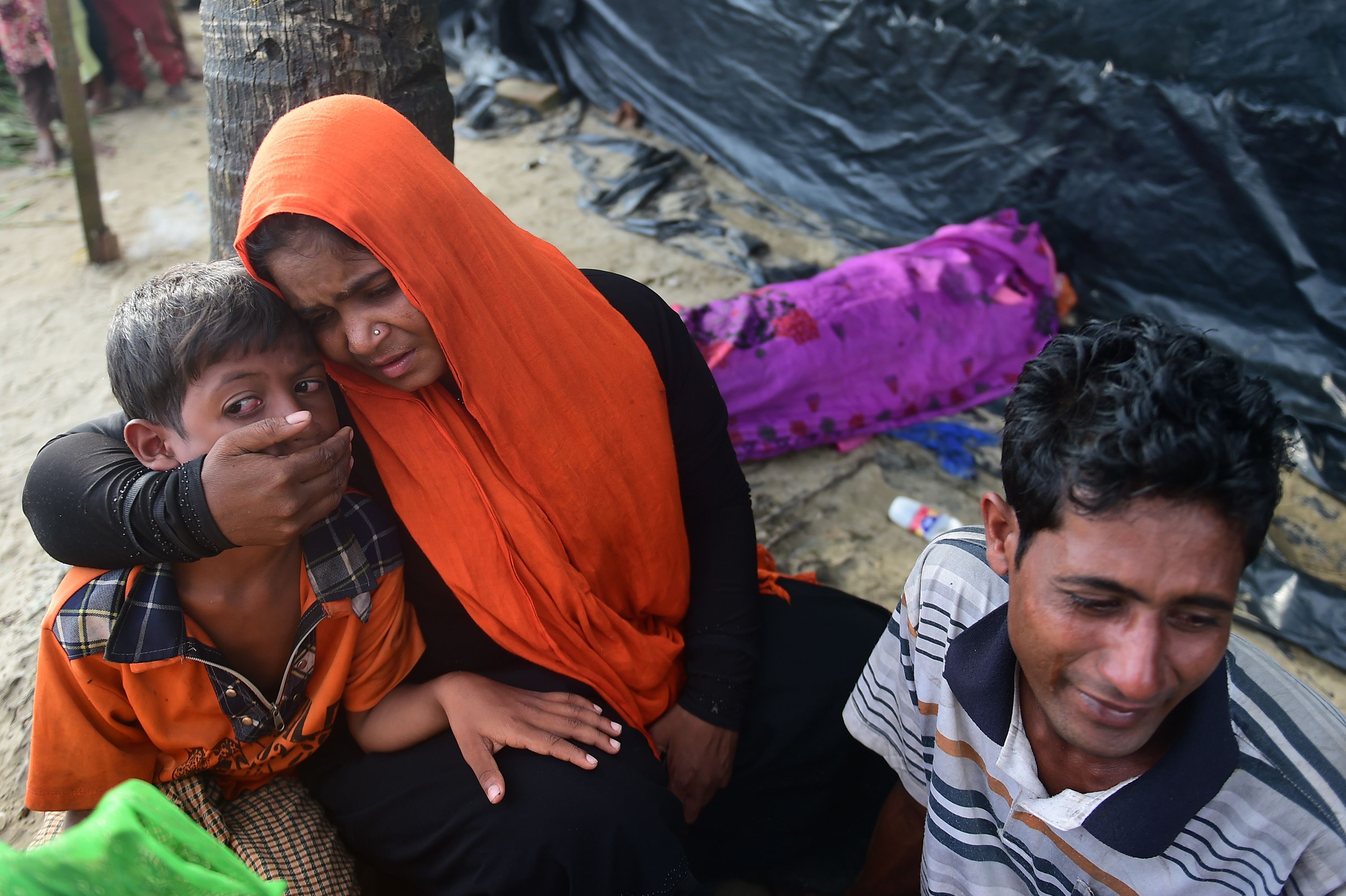 من ينقذ الروهينجا ارتفاع أعداد النازحين إلى بنجلاديش لـ400 ألف مسلم (14)