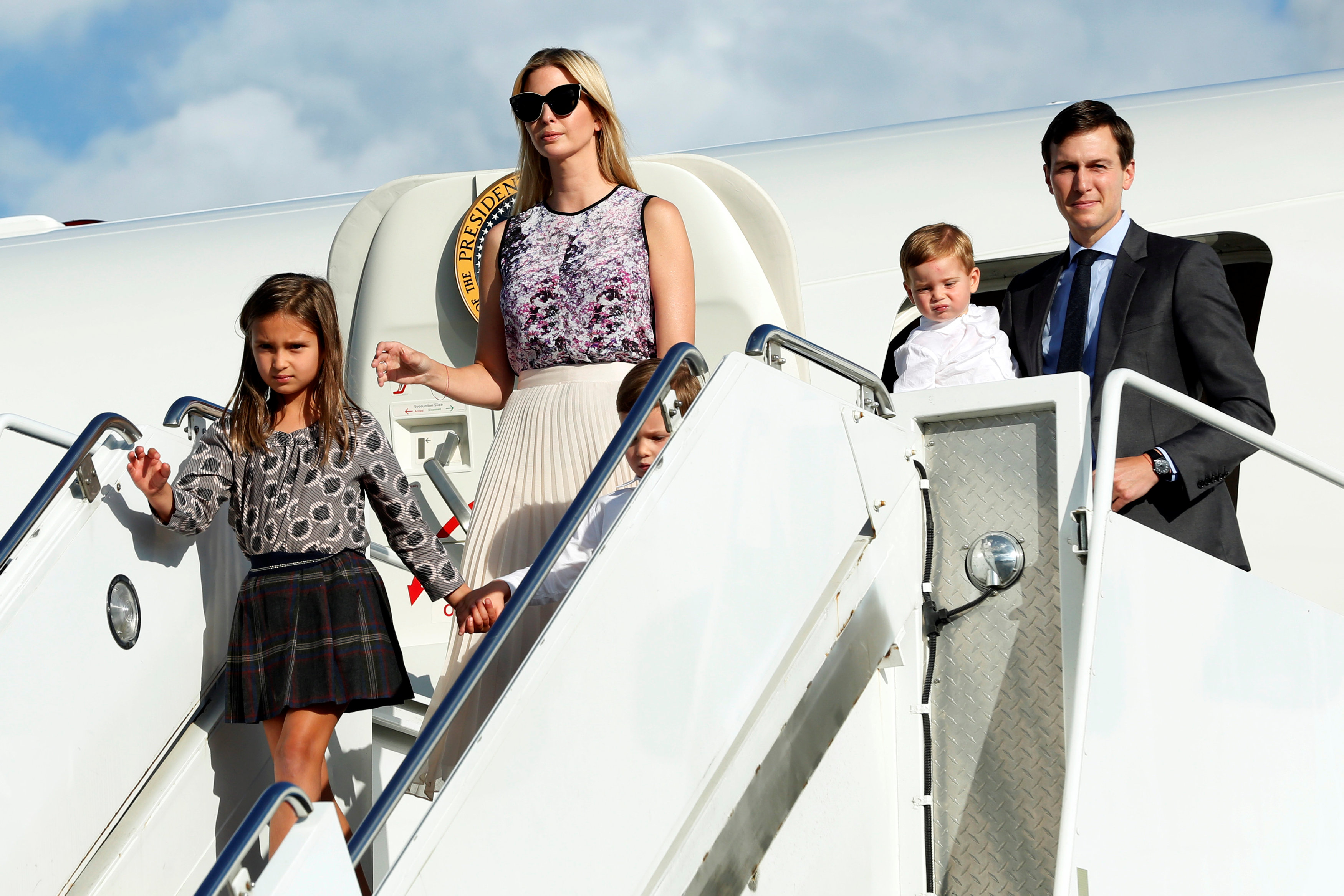 إيفانكا ترامب وزوجها وأبنائها فى نيوجيرسى