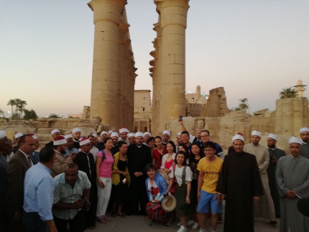 وزير الأوقاف يزور معبد الأقصر ومسجد أبو الحجاج الاقصرى (12)