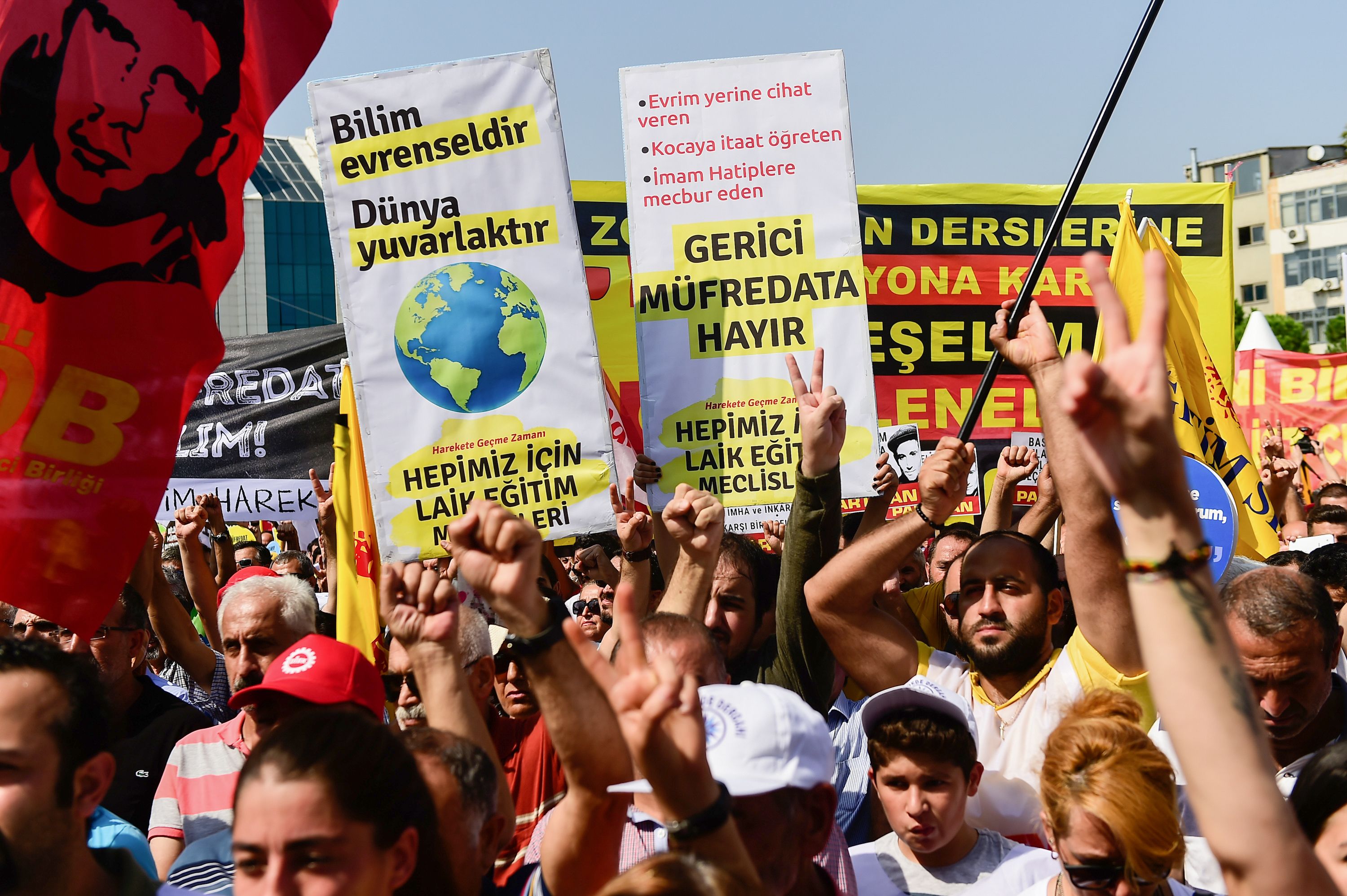 مظاهرات فى تركيا