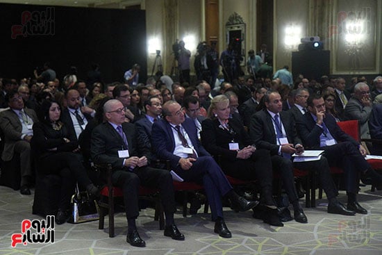 انطلاق أعمال مؤتمر اليورومنى حول الفرص المتاحة فى مصر (10)
