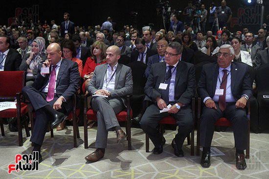انطلاق أعمال مؤتمر اليورومنى حول الفرص المتاحة فى مصر (5)