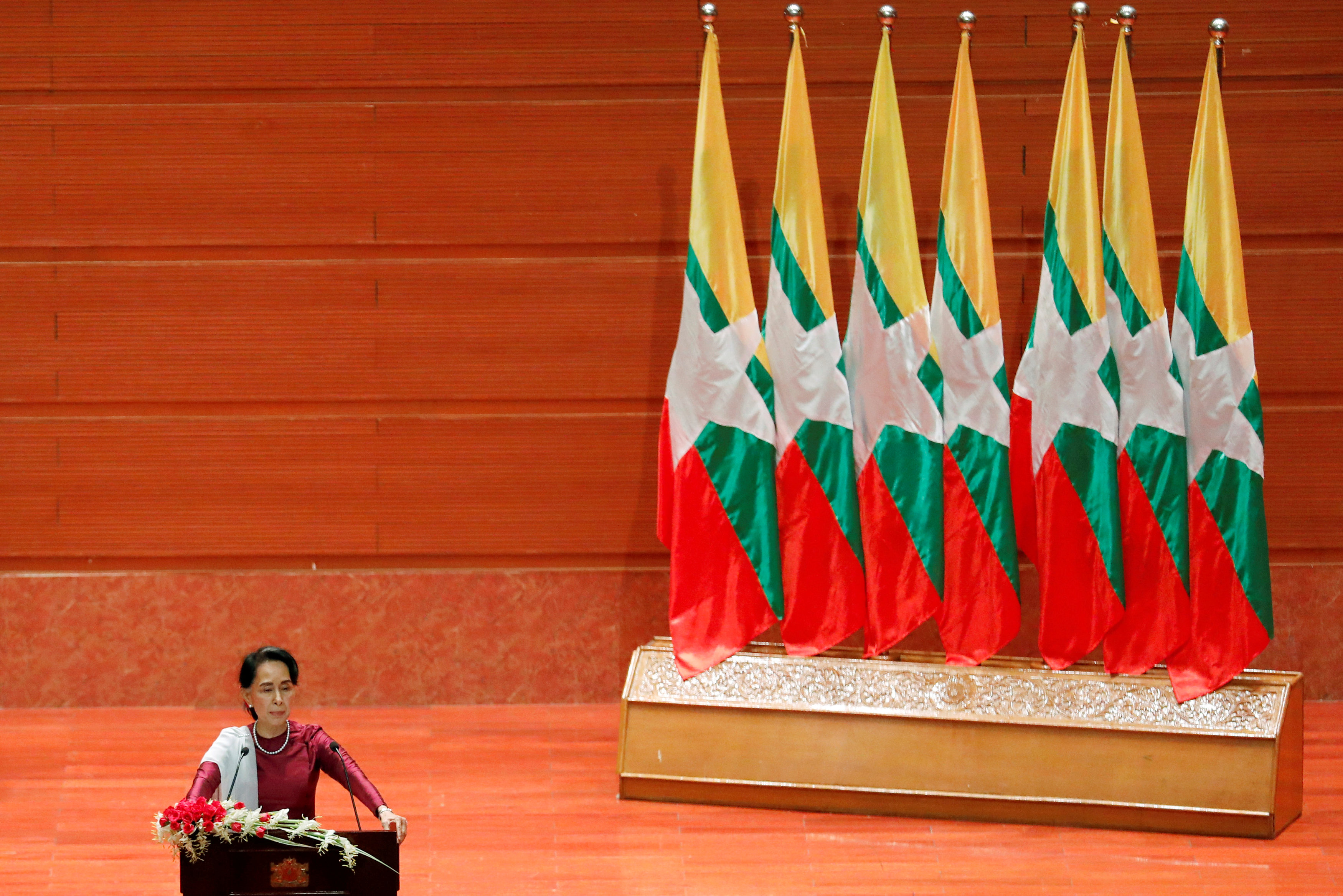 حديث زعيمة بورما
