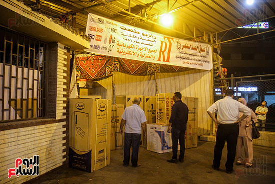 سوق احمد حلمى (2)