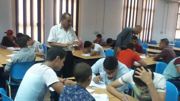 الطلاب بكفر الشيخ يؤدون اختبارات قادة المستقب  (3)
