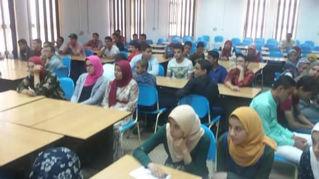 الطلاب بكفر الشيخ يؤدون اختبارات قادة المستقب  (4)