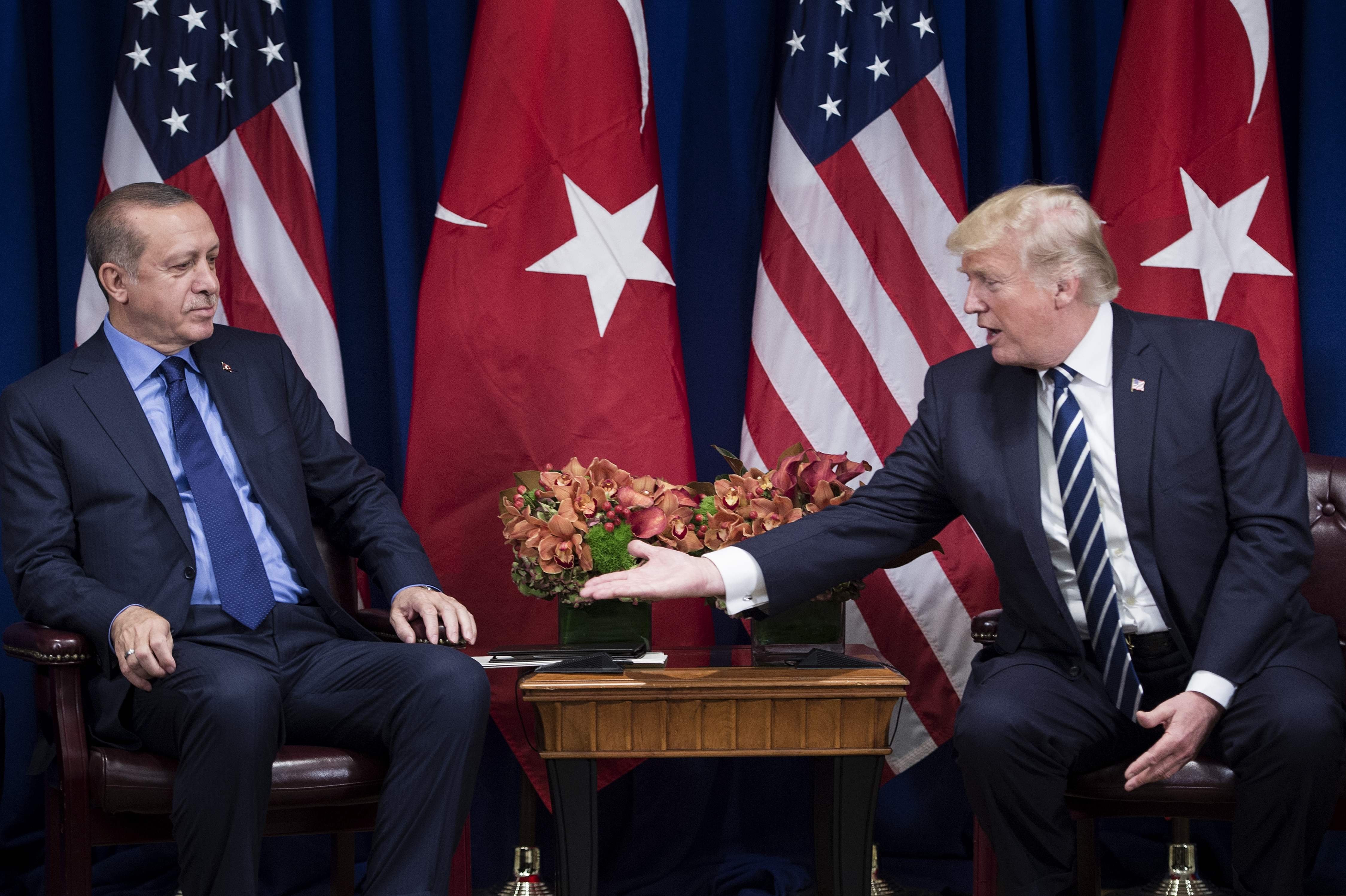 ترامب يمد يده لأردوغان