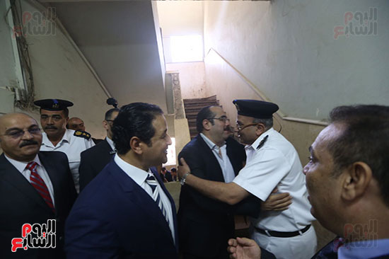 أعضاء البرلمان فى زيارة لقسم شرطة روض الفرج و الشرابية و عين شمس (5)