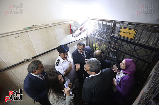 أعضاء البرلمان فى زيارة لقسم شرطة روض الفرج و الشرابية و عين شمس (16)