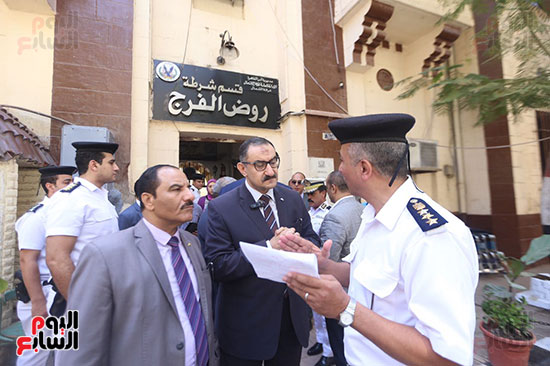 لجنة حقوق الانسان يزور قسم شرطة روض الفرج (10)