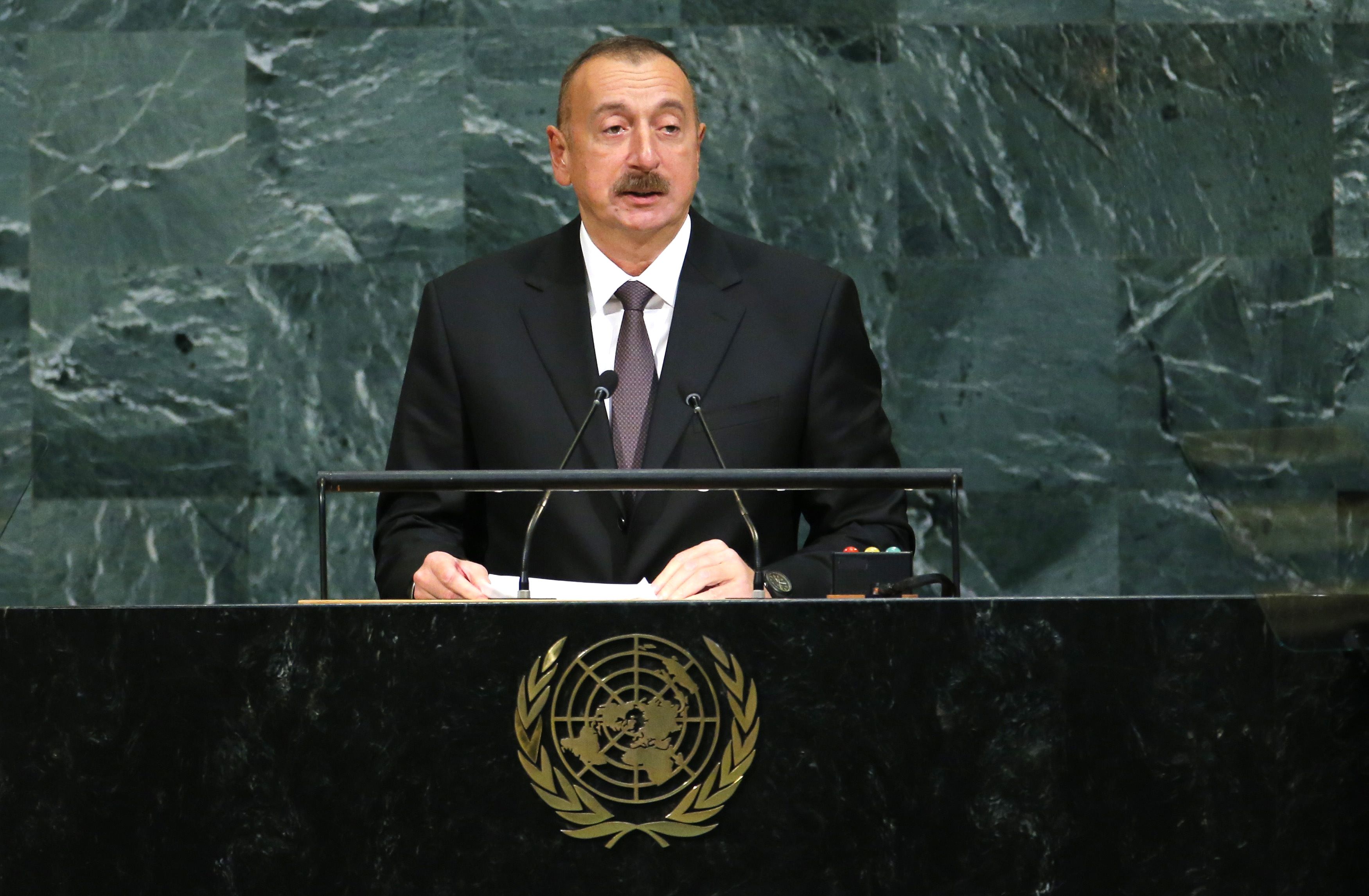 الرئيس الأذربيجاني علييف