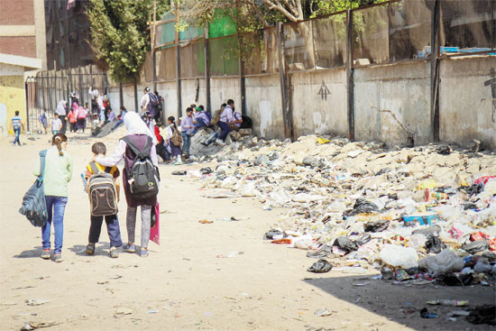 فيتشر-عن-القمامة-بجوار-المدارس---تصوير-كريم-عبدالكريم-4-10-2016‎-(5)