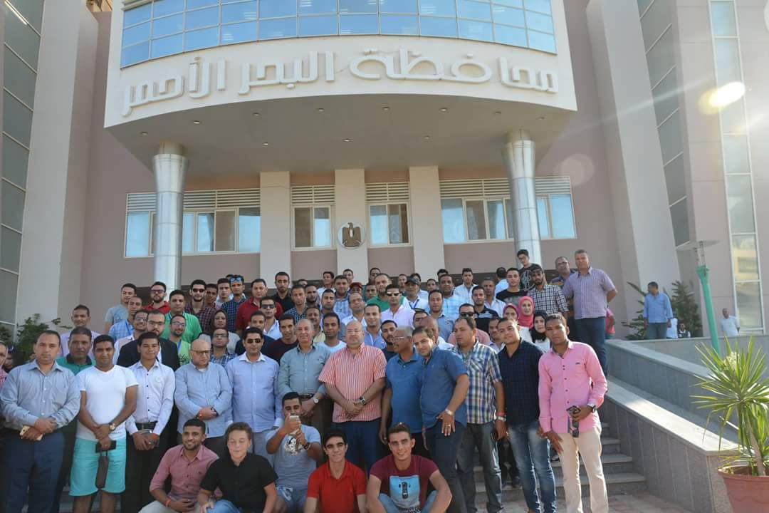 محافظ البحر الأحمر يلتقى بشباب جمعية من أجل مصر  (7)