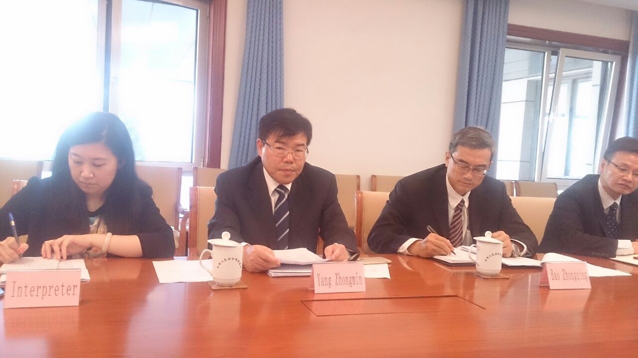 يانغ تشونغمن نائب رئيس العمليات فى شركة السكك الحديدية الصينية الحكومية (3)