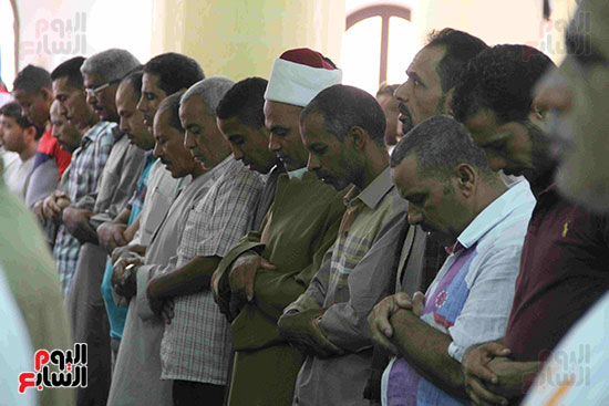 وزير الأوقاف ومحافظ القاهرة يفتتحان مسجد تحيا مصر بالأسمرات (25)